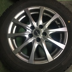 引き取り限定！　Exceeder  15インチ　スタッドレス　185/65R15 88Q 引き取り限定！ Exceeder 15インチ スタッドレス 185/65R15 88Q