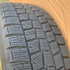 スタッドレスタイヤ（ホイール付き）4本