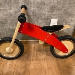 ドイツ製　木製キックバイク