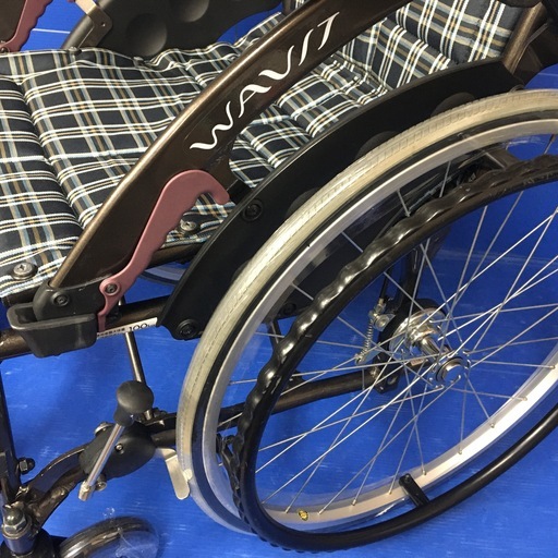 自走式車いす 多機能型 WAP22-40S ノーパンクタイヤ 車イス 車椅子