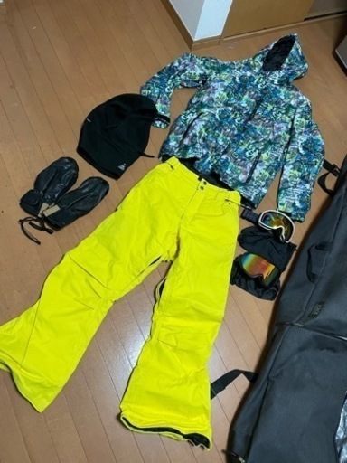 高品質 【ボード・ウェアフルセット】これ持ってゲレンデ行けば滑れ  