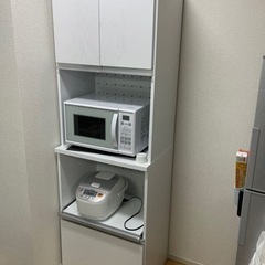 【ネット決済・配送可】食器棚 キッチンボード 収納 コンセント付き