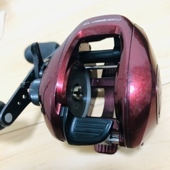 釣り　釣具　シマノ　10スコーピオンXT1001 ベイトリール