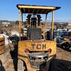 TCMディーゼルフォークリフト2トン