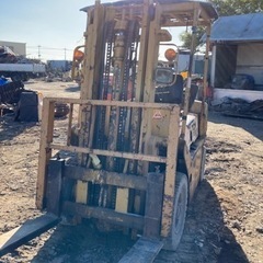 TCMディーゼルフォークリフト2トン