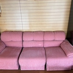 きれいなカラーのソファー
