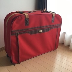 【汚れあり、布製、かなり古い】赤い旅行カバン