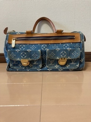 VUITTONのデニムのバッグです｡