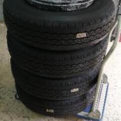 ハイエース 新車外し タイヤ ホイル  ホイルキャップ １台分４本セット