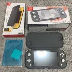 【ほぼ新品】本体 +純正カバー　Nintendo Switch ...