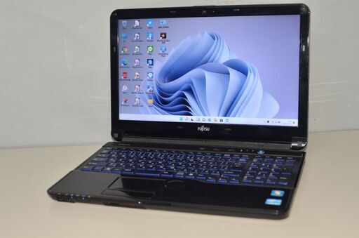 最新Windows11+office 爆速SSD256GB 富士通 LIFEBOOK AH54/H i5-3210M/メモリ4GB/15.6インチ/ブルーレイ/無線/USB3.0/Webカメラ/便利ソフト