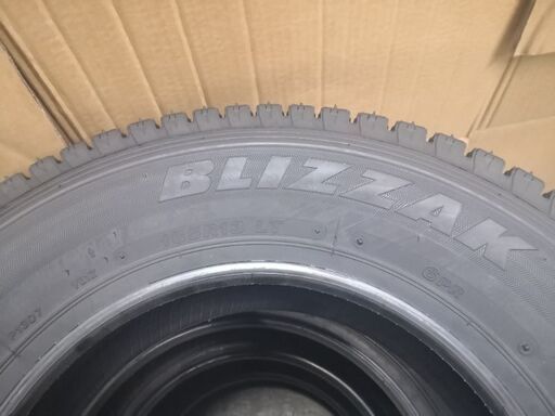 在庫処分セール!! ☆新品未使用☆ 165R13LT 6PR スタッドレス
