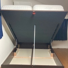 ニトリ はね上げ式収納ベッド ＆ マットレス