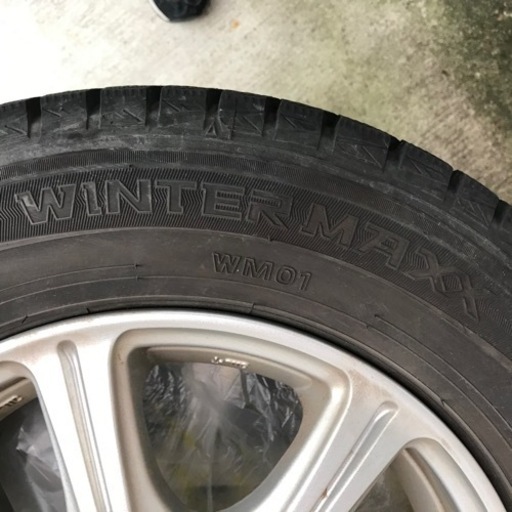 決定しました スタッドレスタイヤ 145/80 R13 アルミ付き4本 ...