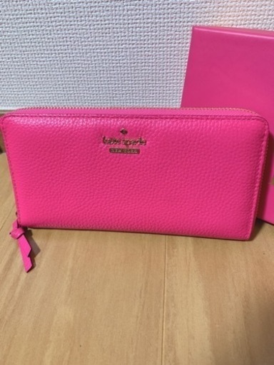 未使用品〉ケイトスペード 長財布 ショッキングピンク