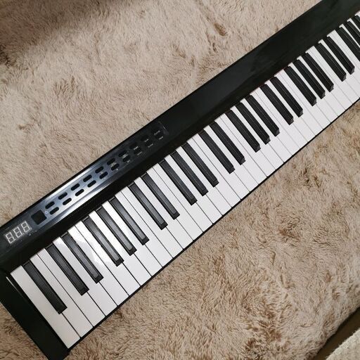 電子ピアノ