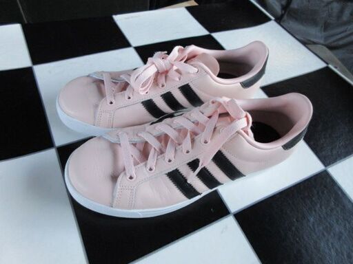 adidas 24cm 女性用 スニーカー 新品同様②