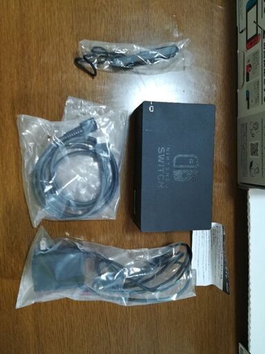 ポータブルゲーム 任天堂switch 中古 【お取引中です】