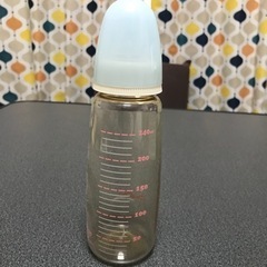 チュチュベビー　哺乳瓶　プラスチック　240  目盛がみやすい