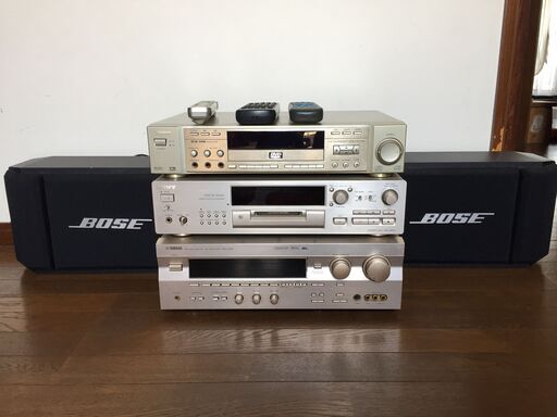 BOSE214(スピーカ)、TEKNOS DVD-A990、SONY MDS-JB920(MDデッキ)、YAMAHA DSP-R795(アンプ)