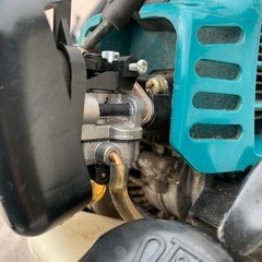 （決まりました。）1発始動！マキタ製　草刈り機　エンジン刈払機　MEM212 