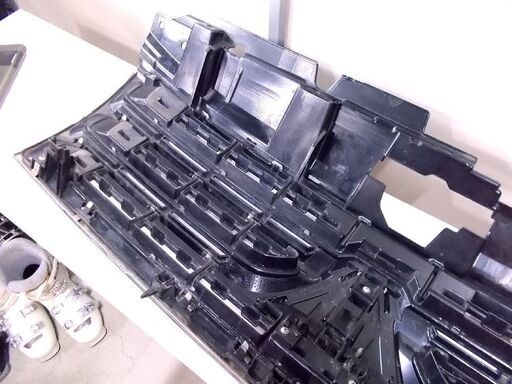 中古パーツ 三菱 パジェロ 純正 フロントグリル 7450Ａ480 中古 札幌市東区 新道東店