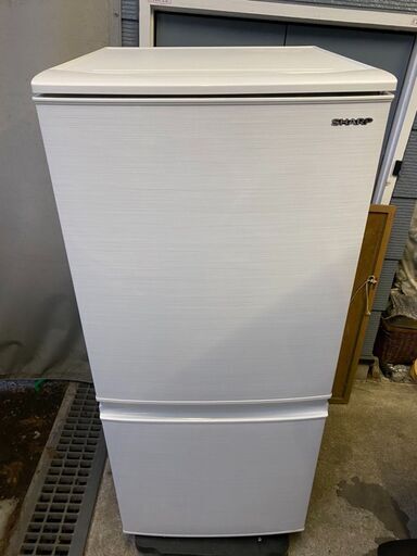 シャープ ノンフロン冷凍冷蔵庫 SJ-D14F-W 137L 2020年製 2ドア 両開き