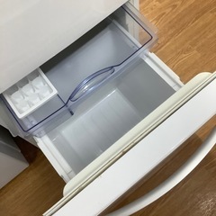 「安心の6ヶ月保証付！！【Haier(ハイアール)2ドア冷蔵庫】取りに来れる方限定！売ります！」