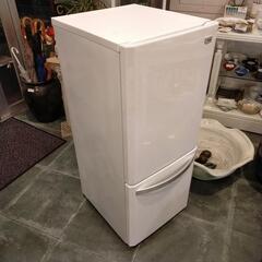 2ドア　138リットルサイズ冷蔵庫、お売りします。
