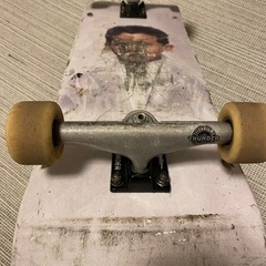 スケボー　コンプリート　fucking awesome サンダー　スピットファイヤー