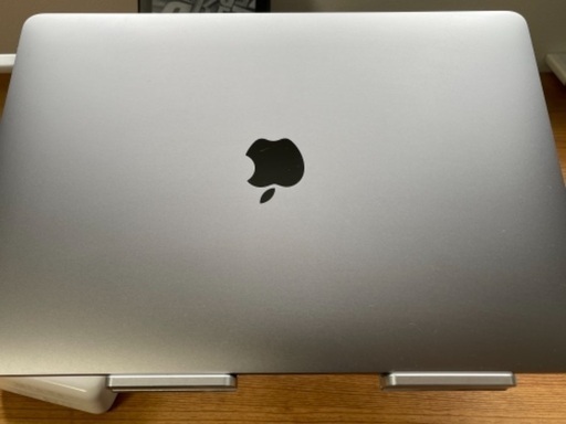 2017製MacBook Pro 13インチ（タッチバー付きモデル）