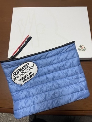 正規品　モンクレール　クラッチバック ライトブルー 中古 値下げしました❗️