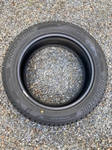 ブリヂストン スタッドレスタイヤ 225/55R18