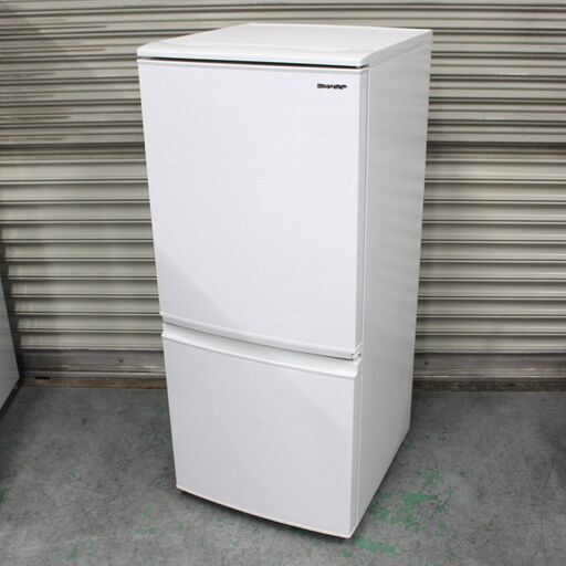 T165) ★高年式★ SHARP 2ドア 137L 2020年製 SJ-D14F シャープ どっちもドア ノンフロン冷凍冷蔵庫 冷蔵庫 単身 一人暮らし 家電 キッチン
