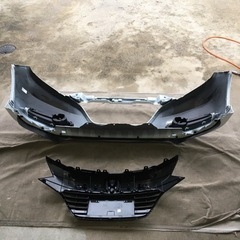 ホンダヴェゼル純正グリル&バンパーセット