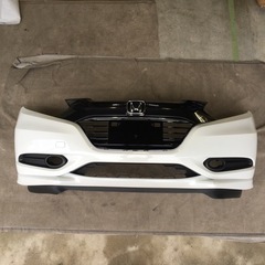 ホンダヴェゼル純正グリル&バンパーセット