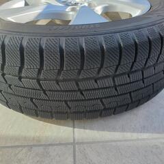 スタッドレスタイヤ　215 60R 17