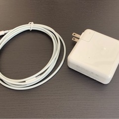 【ネット決済・配送可】MacBook 電源アダプターとUSB-C...