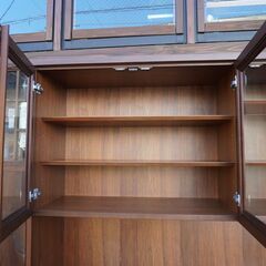 旭川の家具メーカーEARLY TIMESα(アーリータイムスα)のETERNO(エテルノ)食器棚です。北欧スタイルでナチュラルな印象のカップボードはシンプルながら機能性が抜群！BK448