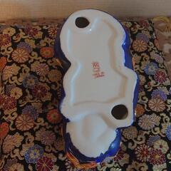 眠り猫　(九谷焼)座布団付き