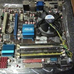 ASUS　P5Q-EM ■ CPUとメモリ付き