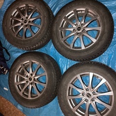 エクストレイルNT32に履いてました