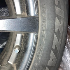 エクストレイルNT32に履いてました