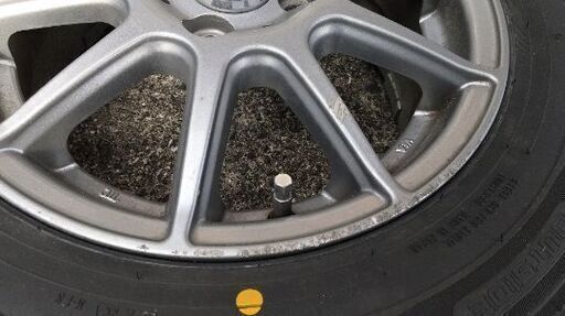 [値下げしました]中古 スタッドレスタイヤ 185/70R14 ホイール付4本セット ダンロップ ウィンターマックス フリード