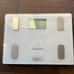 【ネット決済・配送可】オムロン体重計　