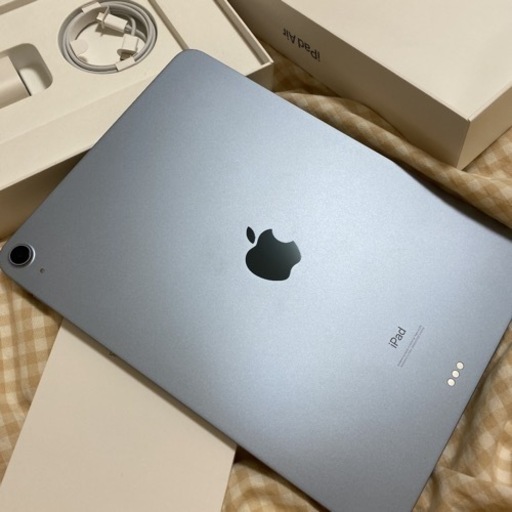 iPad Air 10.9インチ 第4世代 Wi-Fi 64GB スカイブルー…