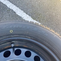 スタッドレスタイヤ 175/65R15 キューブ純正ホイール付き 最終値下げ