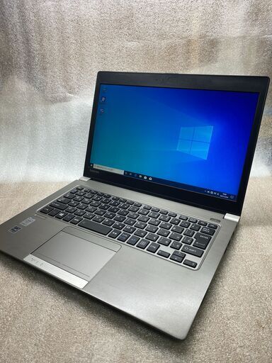 薄型・軽量 東芝 dynabook R63/P Core i5 5300U メモリ8GB SSD128G Wi