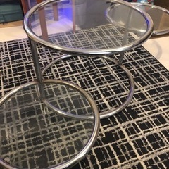 【ネット決済】値下げしました！3段ガラスローテーブル