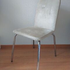 【ネット決済】現金も可IKEAで購入したサンドベージュ色の椅子